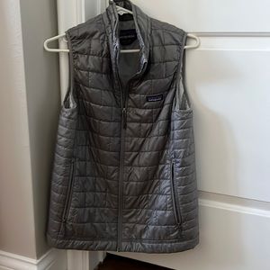 Silver/grey Patagonia vest